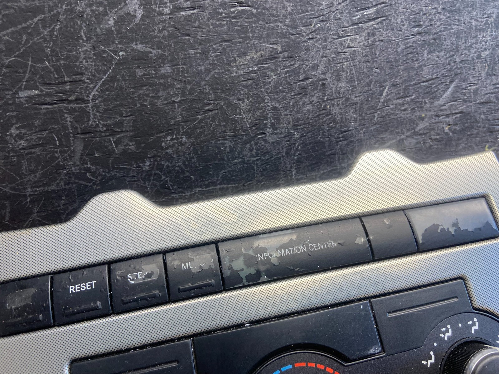 2005 2006 2007 Jeep Commander Grand Cherokee A/C Climate Control Bezel AF6313 DG1