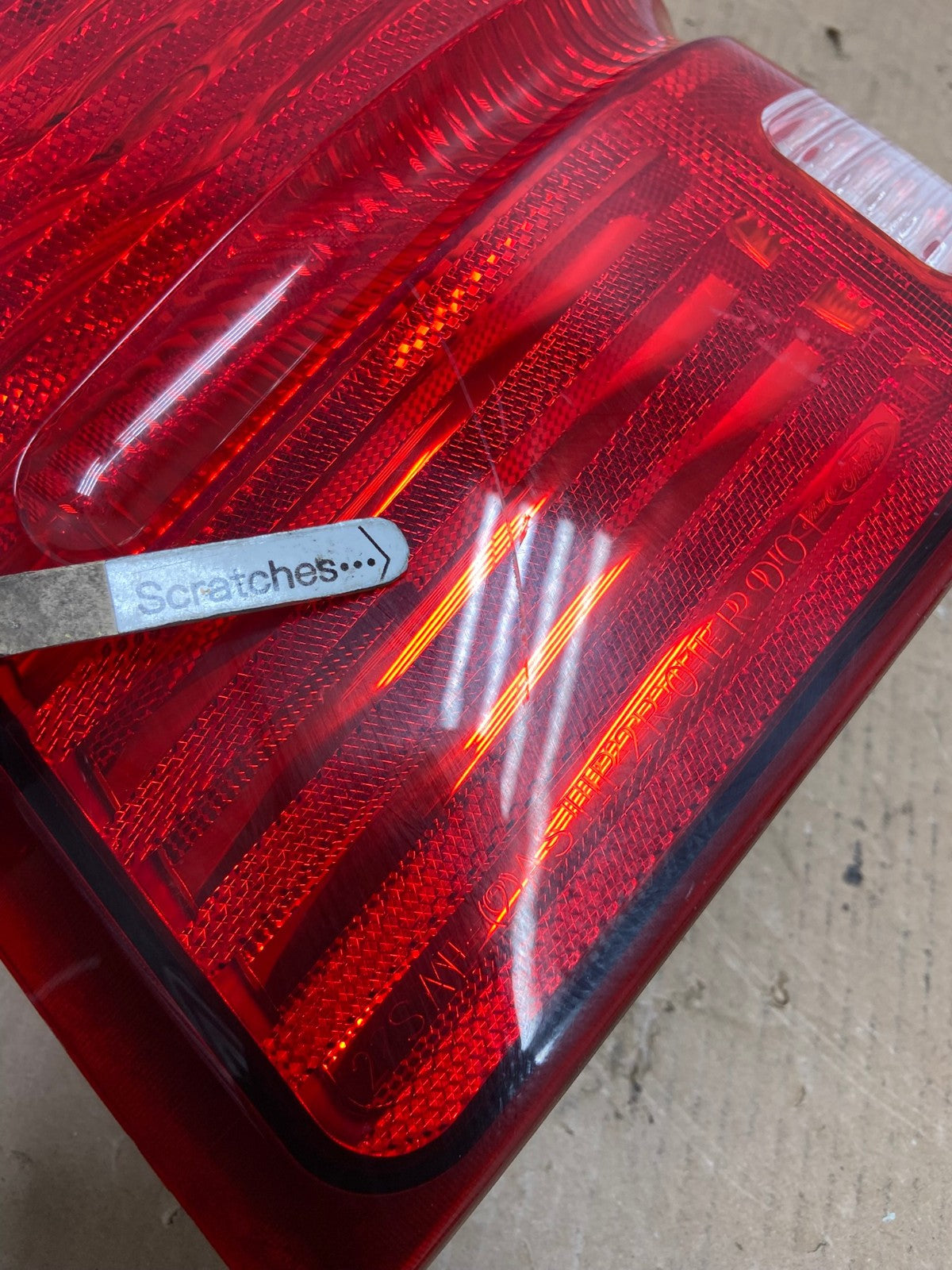 2002 to 2005 Ford Explorer Left Driver Lh Side Tail light AD8104 LK3