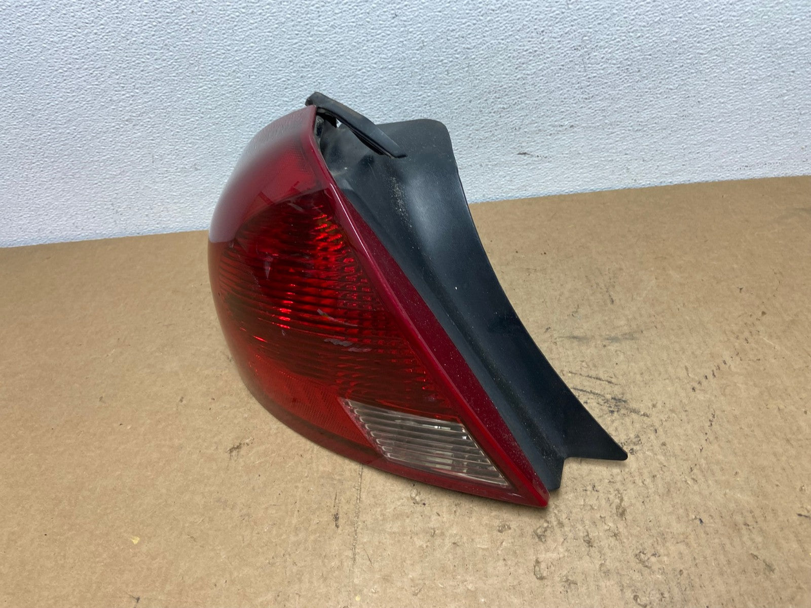 2000 2001 2002 2003 Ford Taurus Left Driver Lh Side Tail Light AC3522 LK1