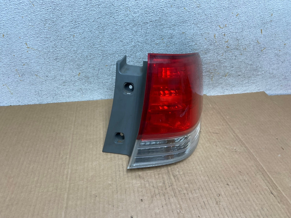 2008 2009 2010 Honda Odyssey Right Passenger Side Tail Light AI57622