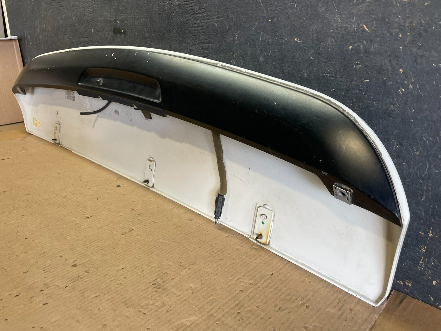 2006 - 2009 Land Range Rover Sport Rear Trunk Light Lift Gate Spoiler AA2212 DG8