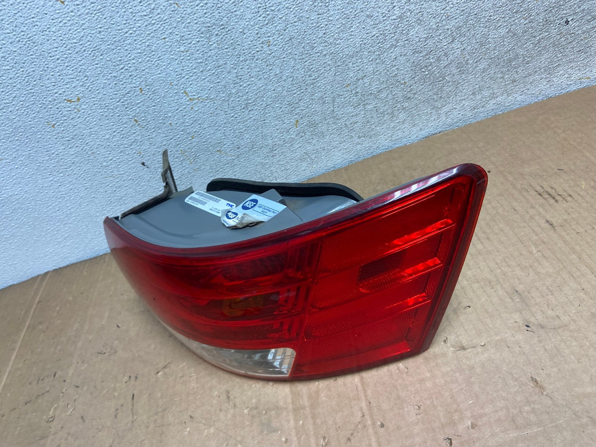 2006 2007 2008 Hyundai Sonata Right Passenger Rh Side Tail Light AI8448 LK1