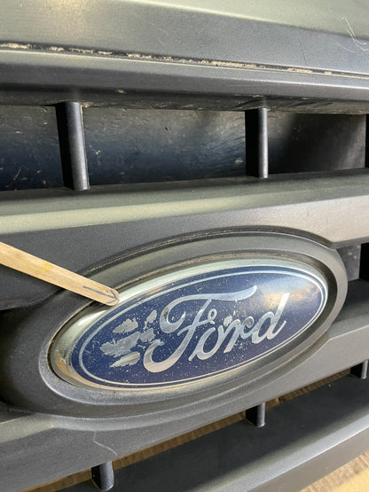 2008 to 2014 Ford Econoline E150 E250 Front Upper Chrome Grill Grille AB2983 DG5