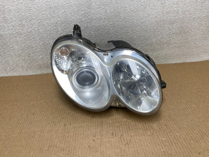2003-2005 Mercedes Benz W209 CLK CLK350 Right Passenger Xenon Headlight W5038 DW0
