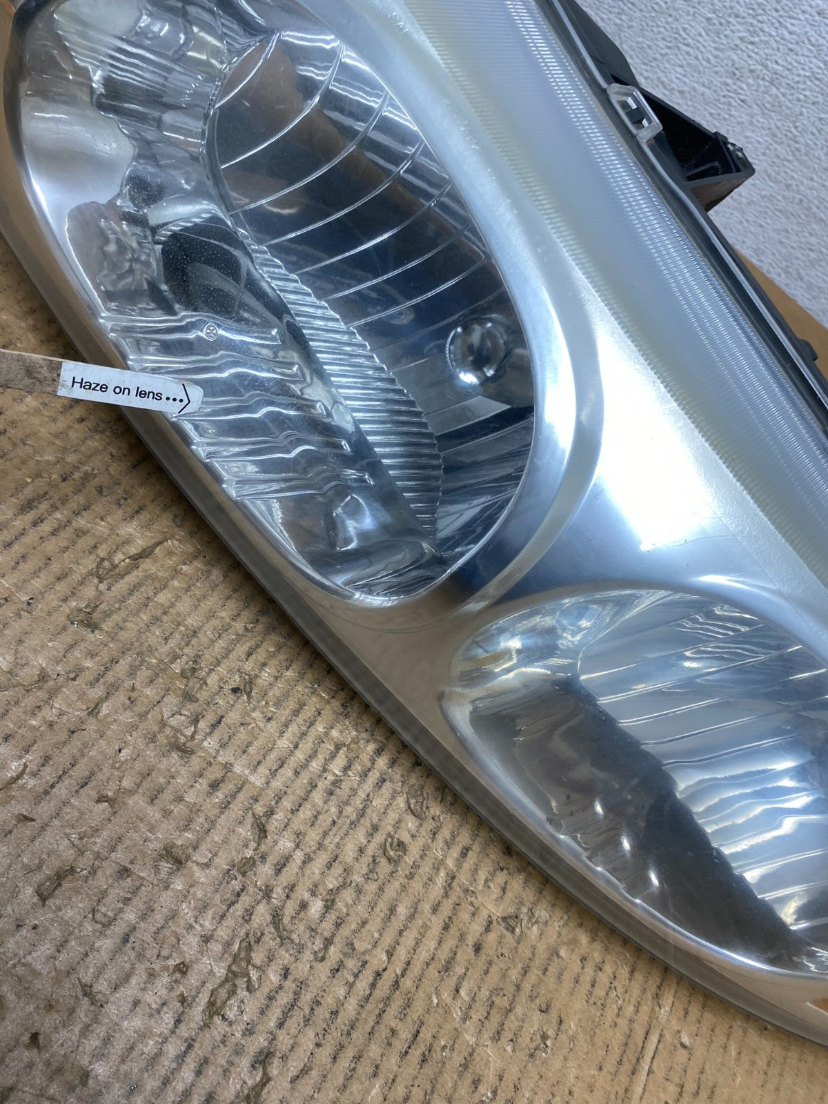 2003 to 2007 Saturn Ion Halogen Headlight Left Driver LH Side AE2594 DW4
