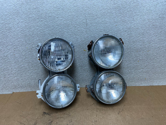 Mercedes 220SE 280SE W111 W108 W109 W112 Headlights Left+Right Z95240
