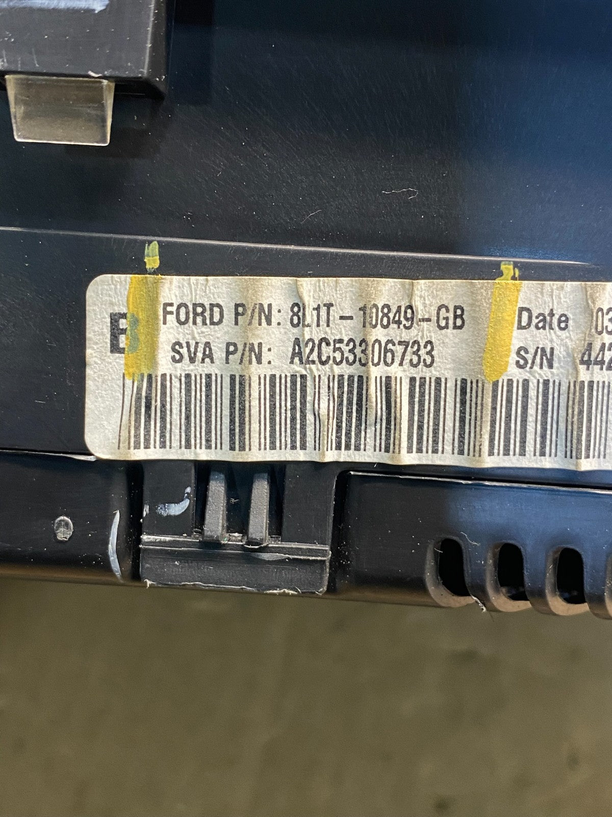 2007 2008 Ford Expedition Speedometer Cluster Gauge AE7561 DW5