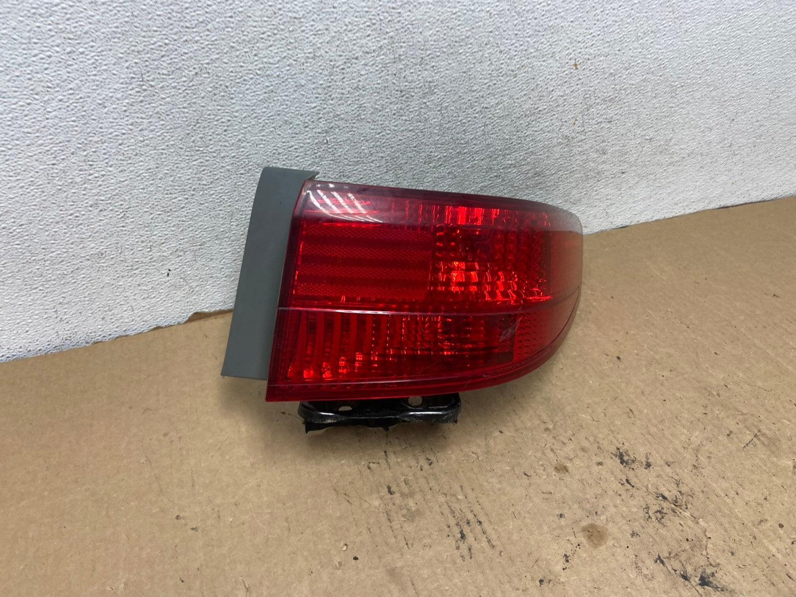 2005 Honda Accord Right Passenger Rh Side Tail Light AG2382 LK2