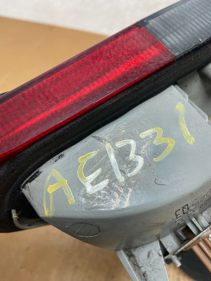 2000-2002 Mercedes-Benz E-Class E430 E320 Left Driver LH Tail Light AE1331 DW6