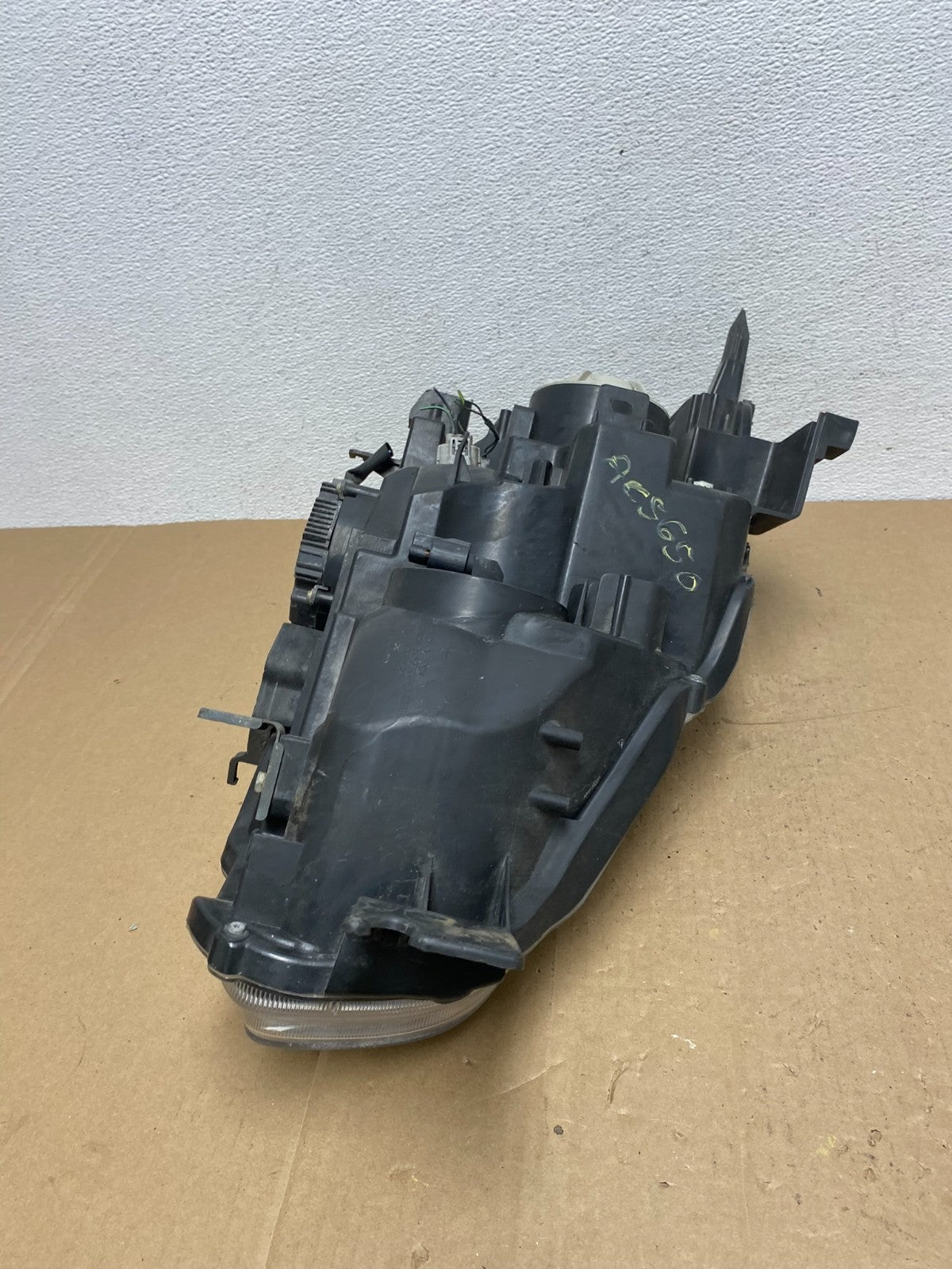 2009-2014 Nissan Maxima Headlight Left Driver Side Xenon HID AC5650 DW7