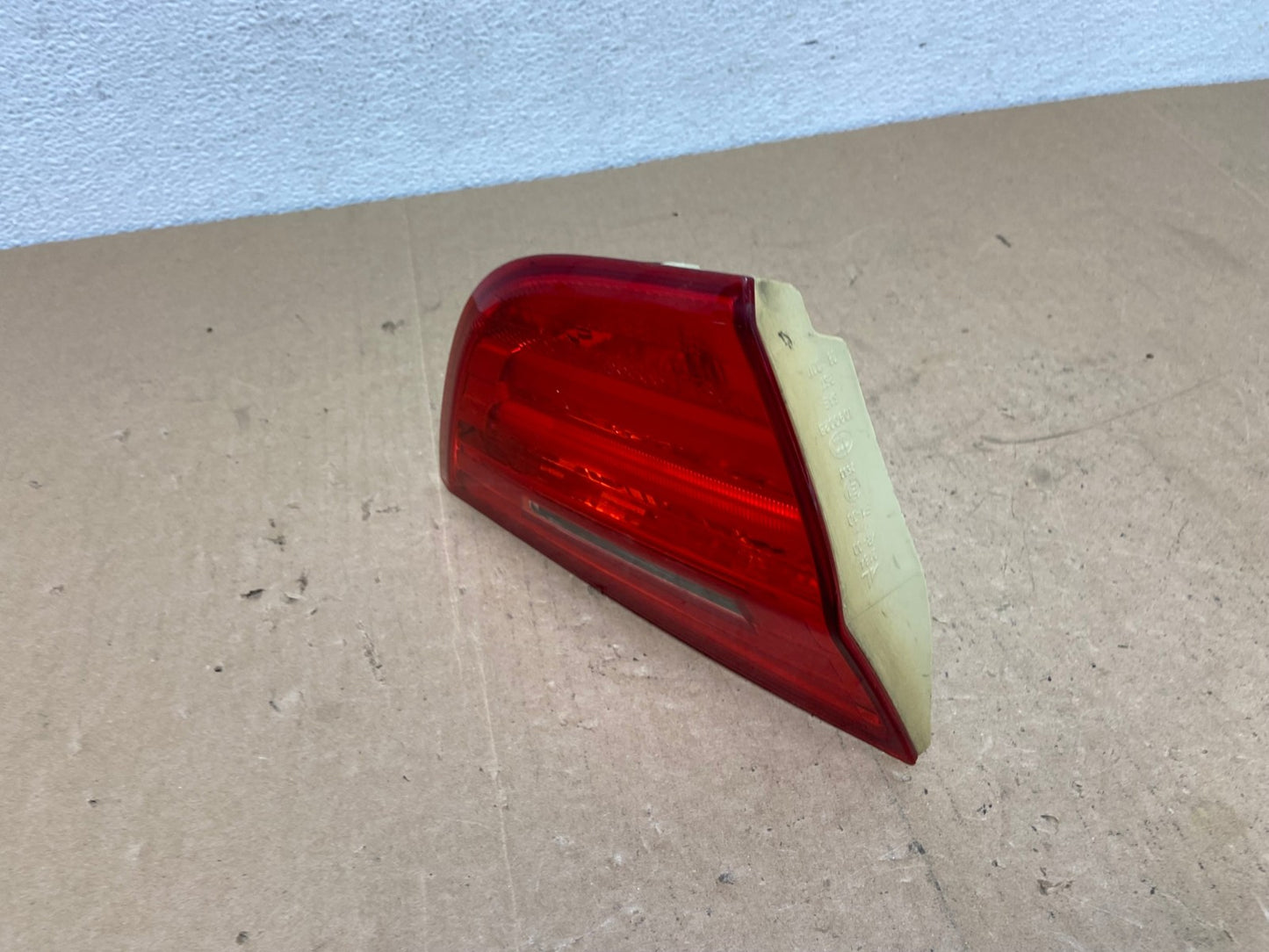 2009 2010 2011 BMW 3 328i 335i E90 Left Driver LH Tail Light Inner AC5784 LK1