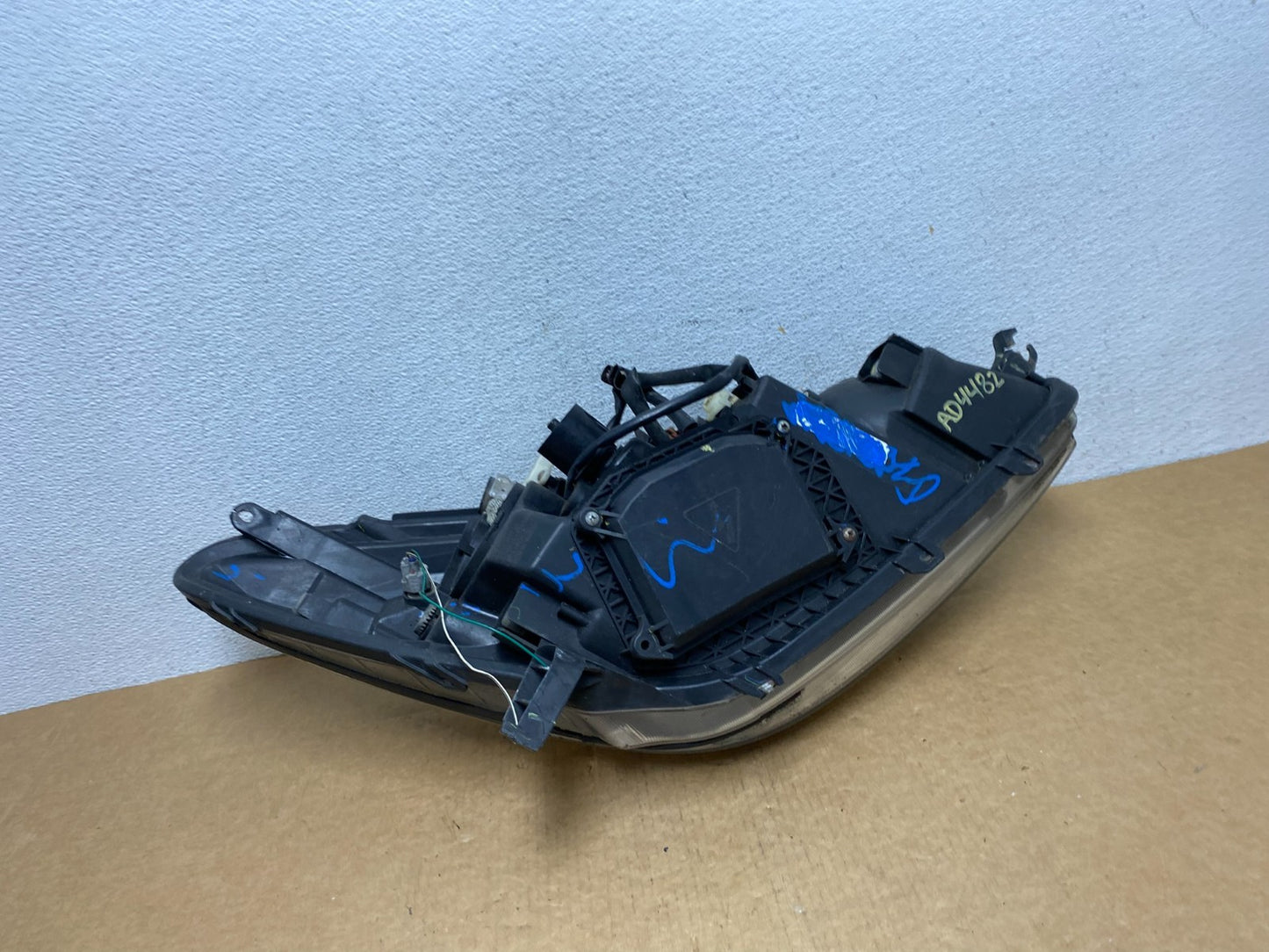 2005 - 2006 Lexus Es330 Left Driver Lh Headlight Xenon HID AD4482 DW11