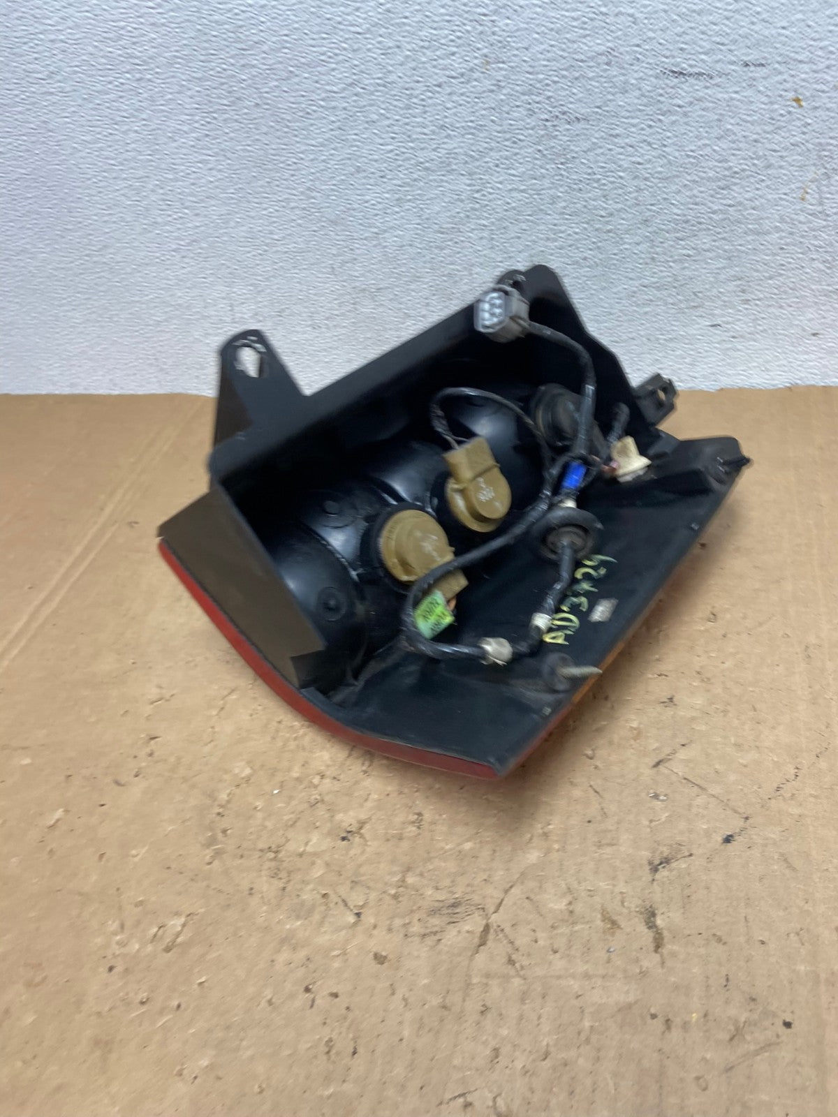 1993-1998 Jeep Grand Cherokee ZJ Left Driver Side Tail Light AD3729 LK5