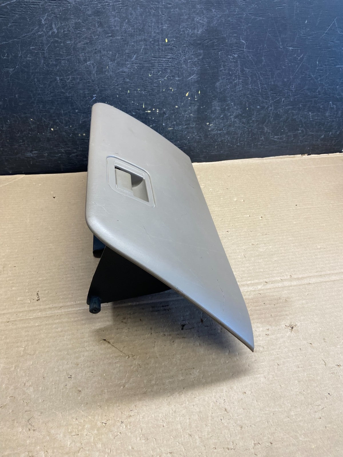 1999-2004 Ford F250 F350 Excursion Super Duty Glove Box Storage Compar ah3483 DG1