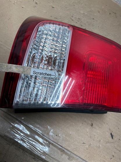 2014 2015 Kia Sorento Left Driver Lh Tail Light Oem AB0051 LK3