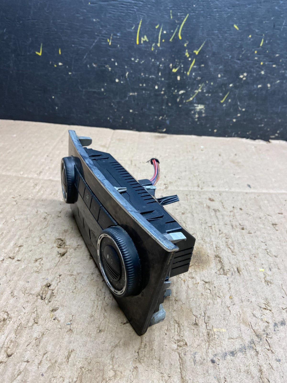 2005-2009 Mercedes W209 CLK350 A/C Heater Climate Control Trim OEM y8068 DG2