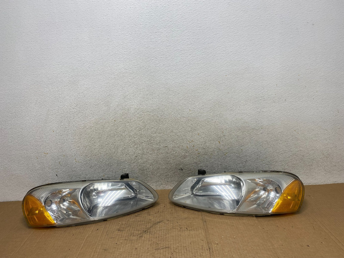 2001 - 2006 Dodge Stratus Left+Right Set Halogen Headlight AI4708 DG0