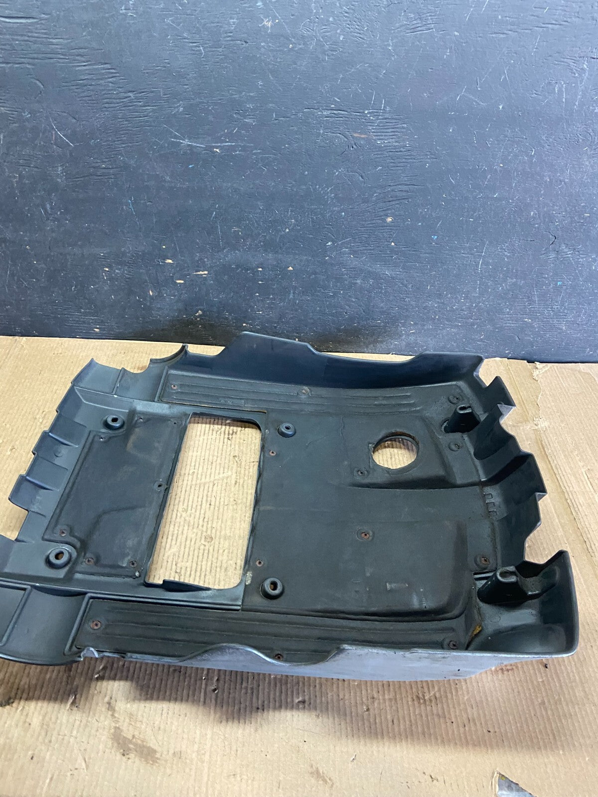 2002 to 2005 Hyundai XG350 Top Lid Engine Cover 29240-39700 n8317 DG6