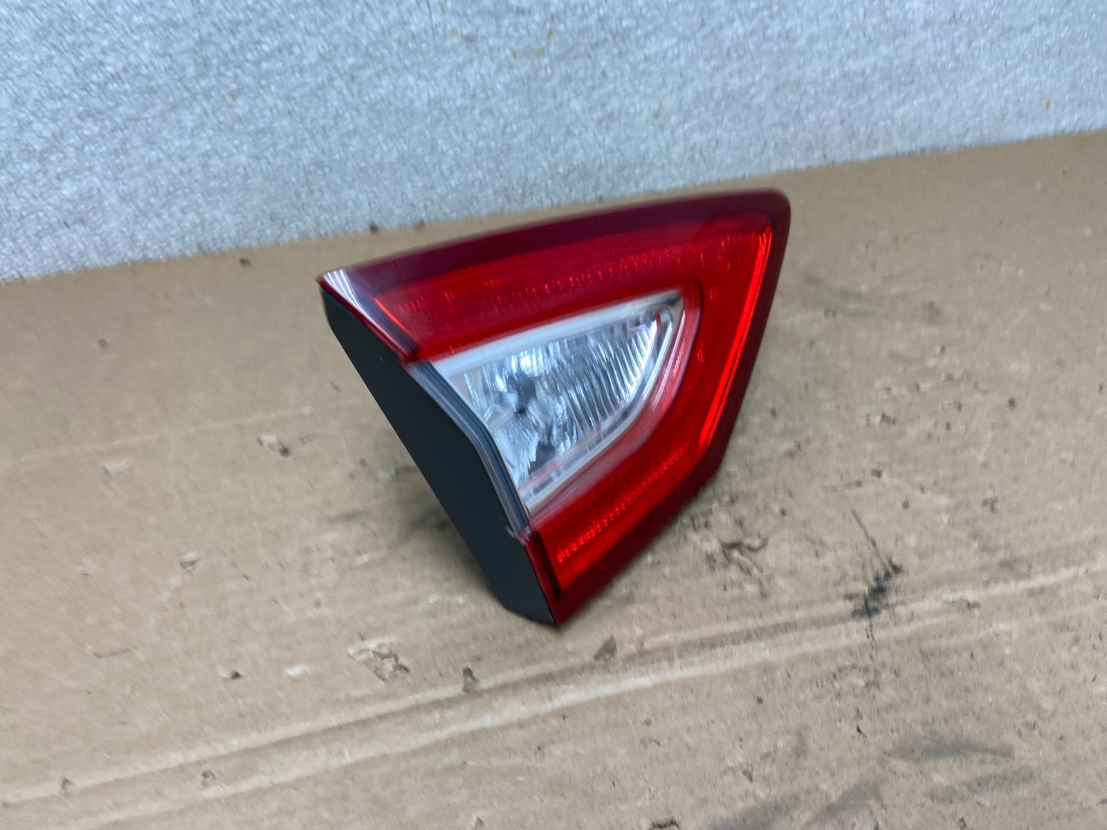 2013 to 2016 Ford Fusion Left Driver Side Tail Light Inner Oem AB4733 LK2