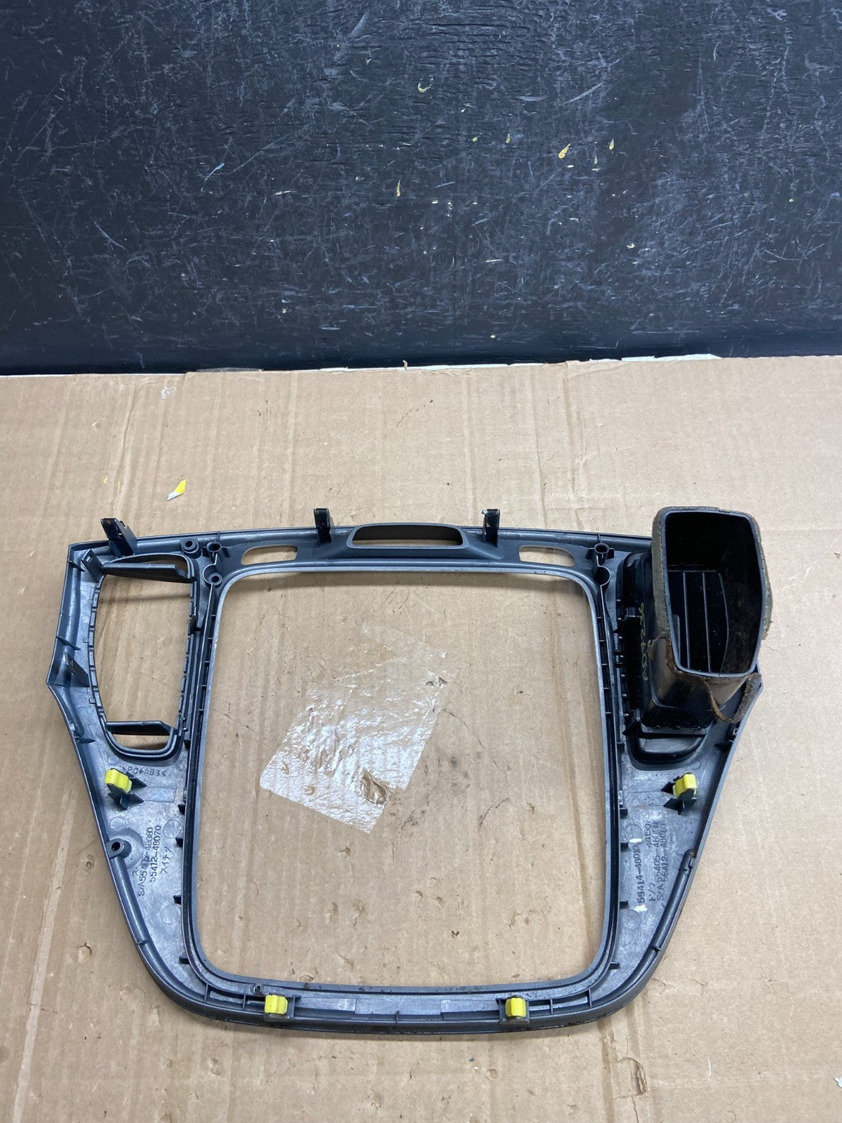 2001-2007 Toyota Highlander Radio Climate Dash Trim Bezel Air Vent AD7236 DG5