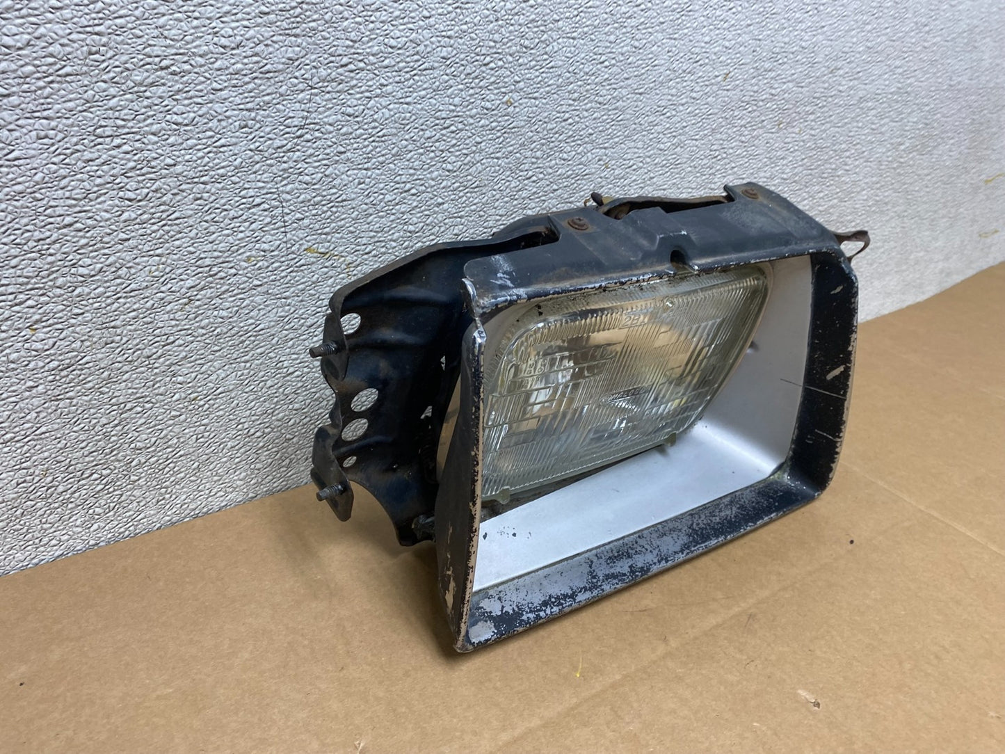 1984 to 1987 Toyota Tercel Right Passenger RH Side Headlight V4754 PS2