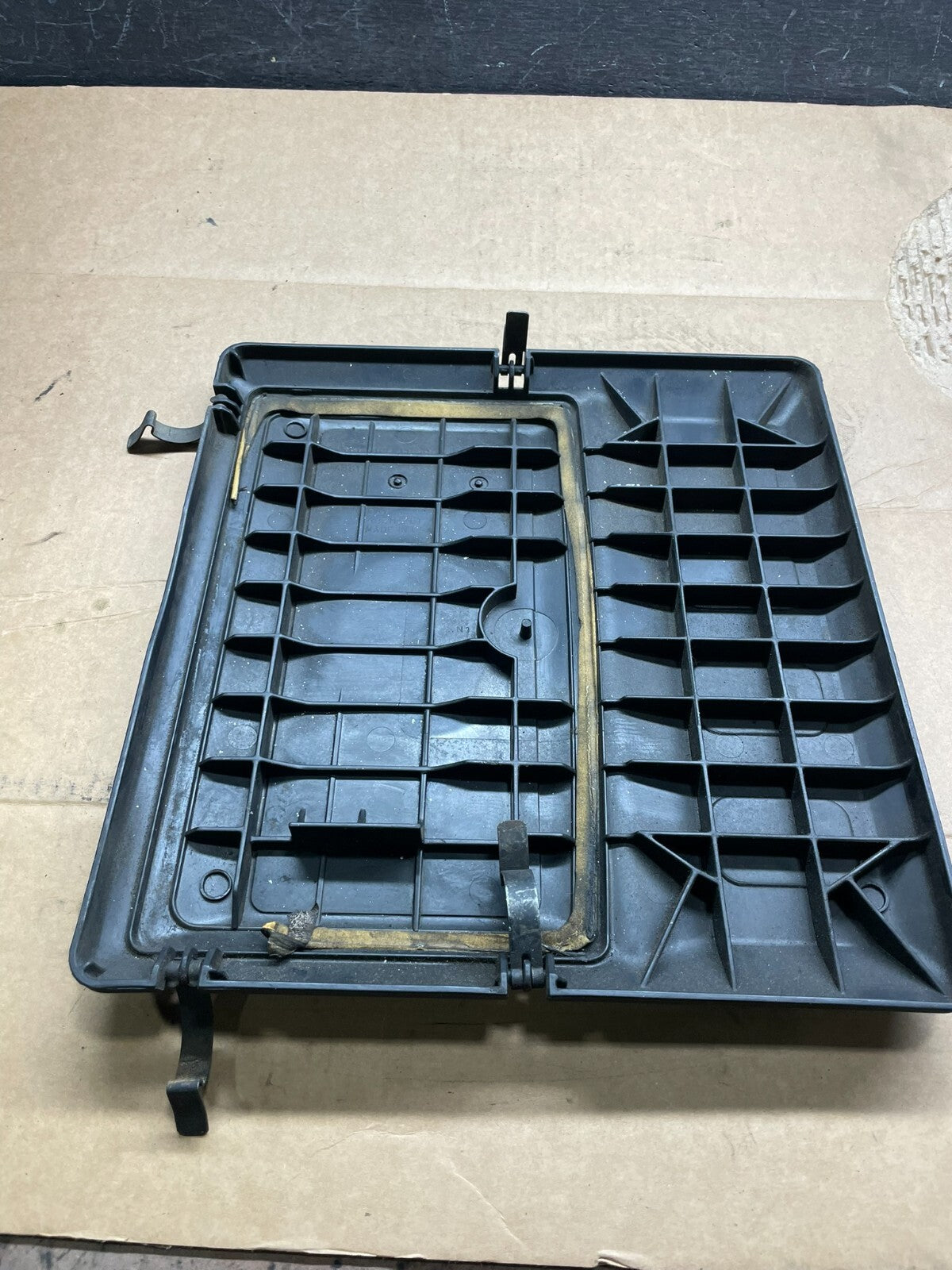 2008 to 2012 Ford Escape Engine Motor Cover Oem L3578 DG7