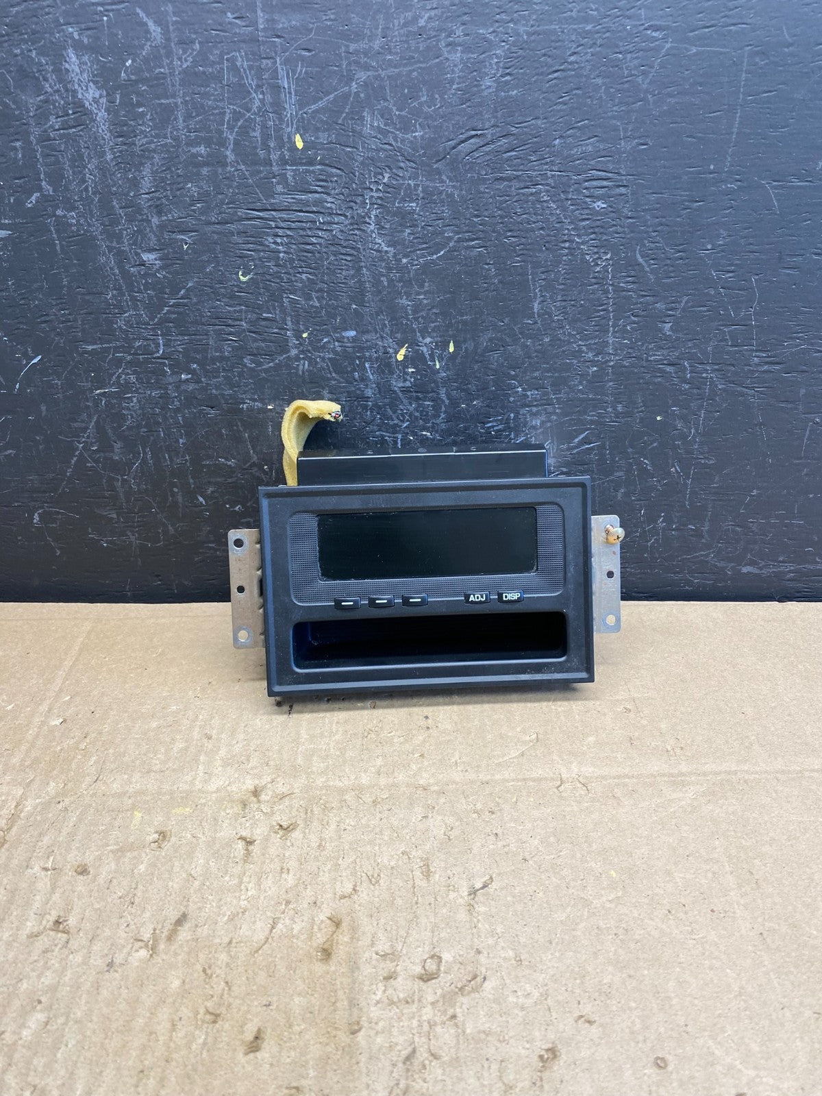 2001-2006 Mitsubishi Montero Information Dash Display Screen  OEM ac4617 DG0