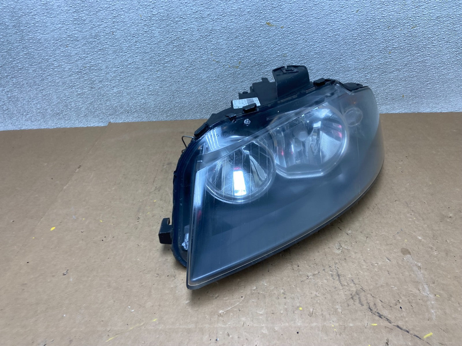 2005 to 2008 Audi A3 Left Driver LH Side Halogen Headlight OEM Z7005 DW2