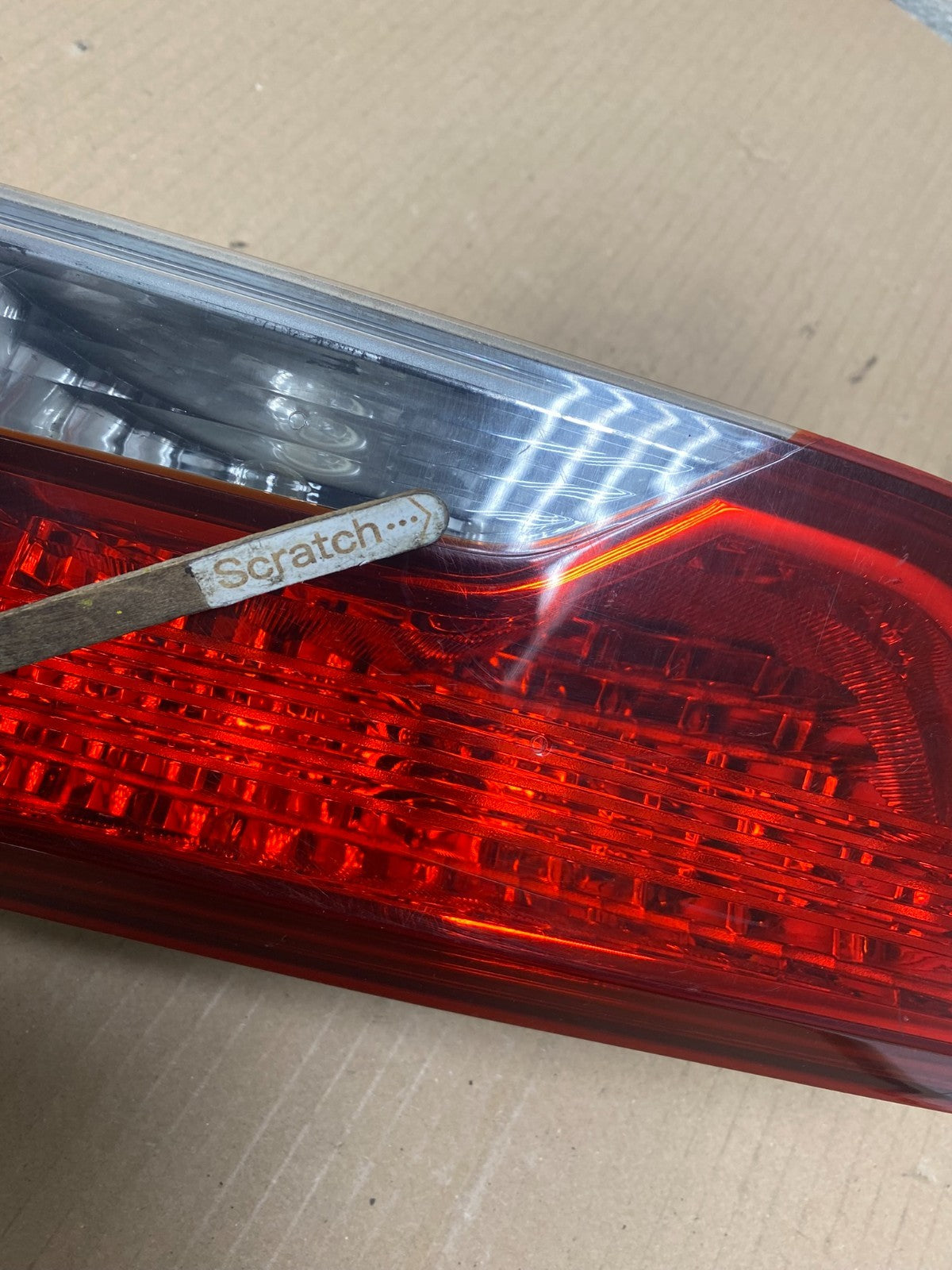 2010 to 2013 Kia Forte Koup Right Passenger RH Inner Tail Light OEM U2534 DW3