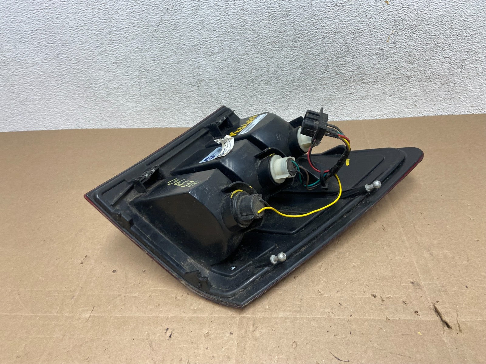 2005 to 2006 Jeep Grand Cherokee Left Driver Side Lh Tail Light AE5961 DW5