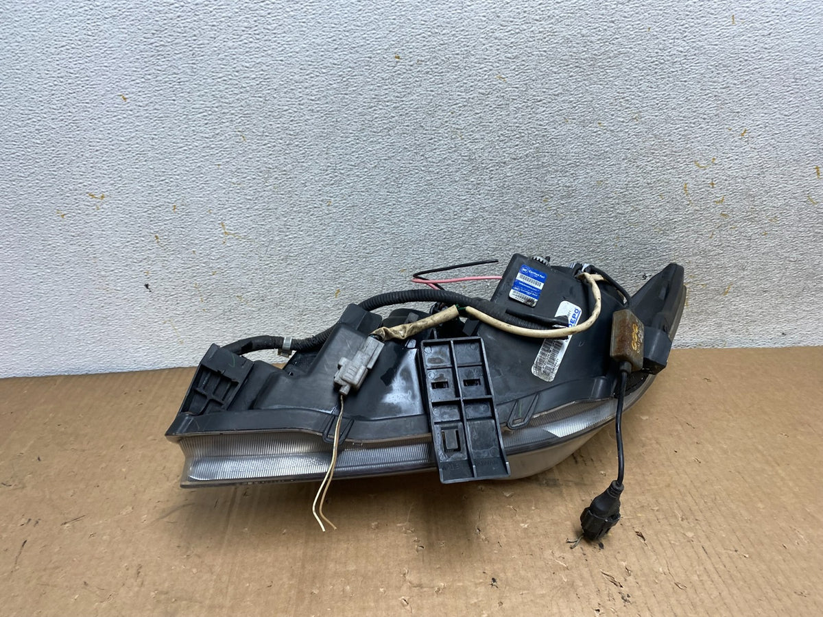 2008 2009 2010 Scion Tc Right Passenger RH Side Halogen Headlight AI8810 DW5
