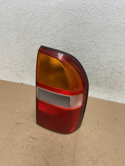 1999 to 2003 Suzuki XL-7 Vitara Right Passenger RH Side Tail Light AG4624 DW0