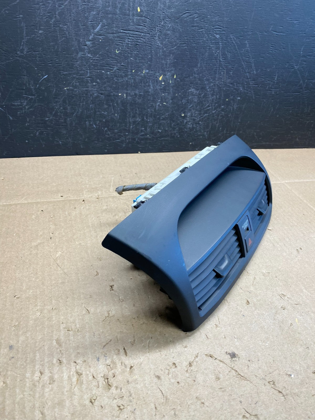 2004 to 2008 Acura TL Front Dash Dashboard AC Center Clock Air Vent AC9186 DG1