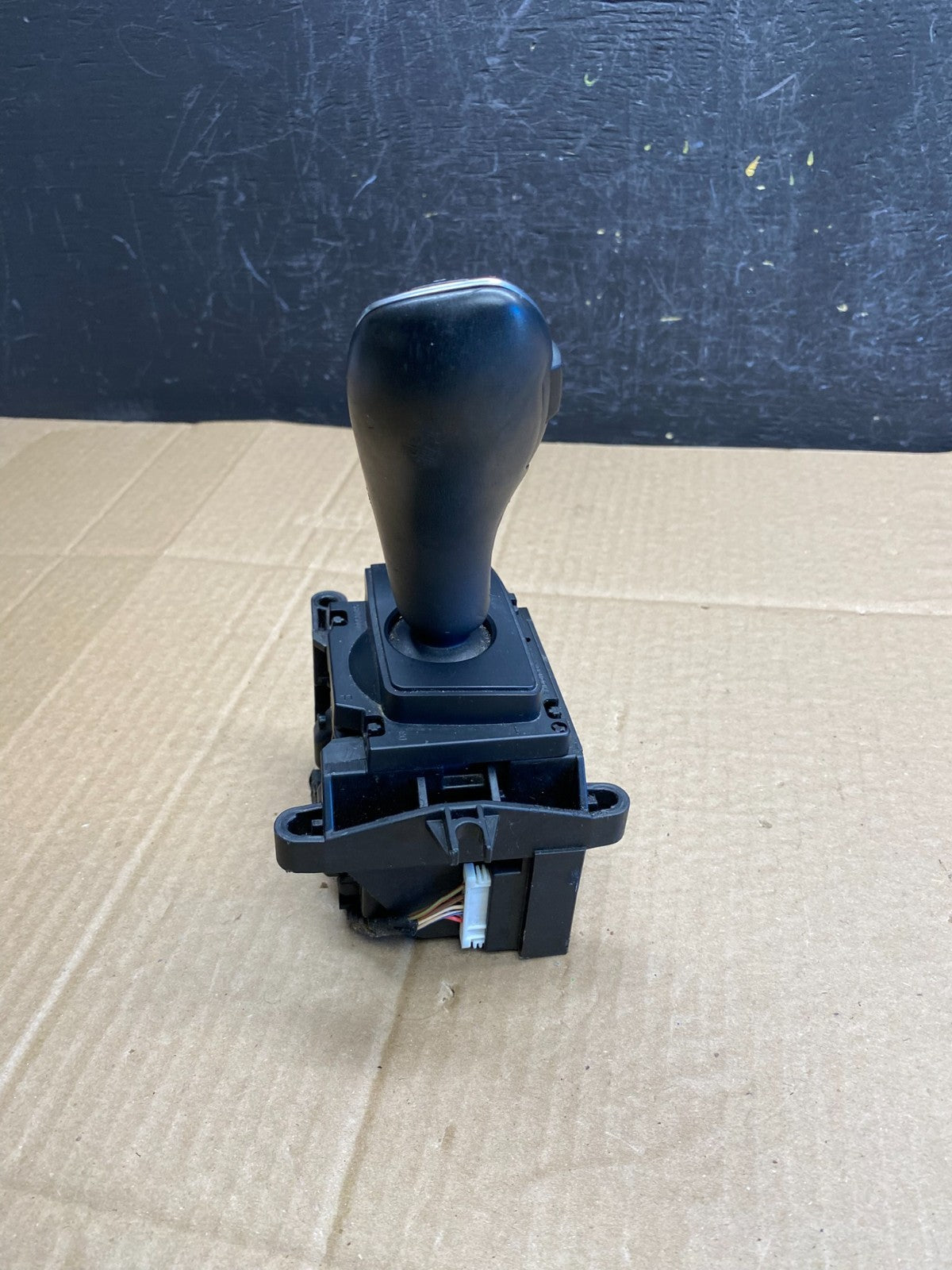 2011-2017 BMW 528I 535I F10 Auto Gear Selector Transmission Shifter AC9308 DG2