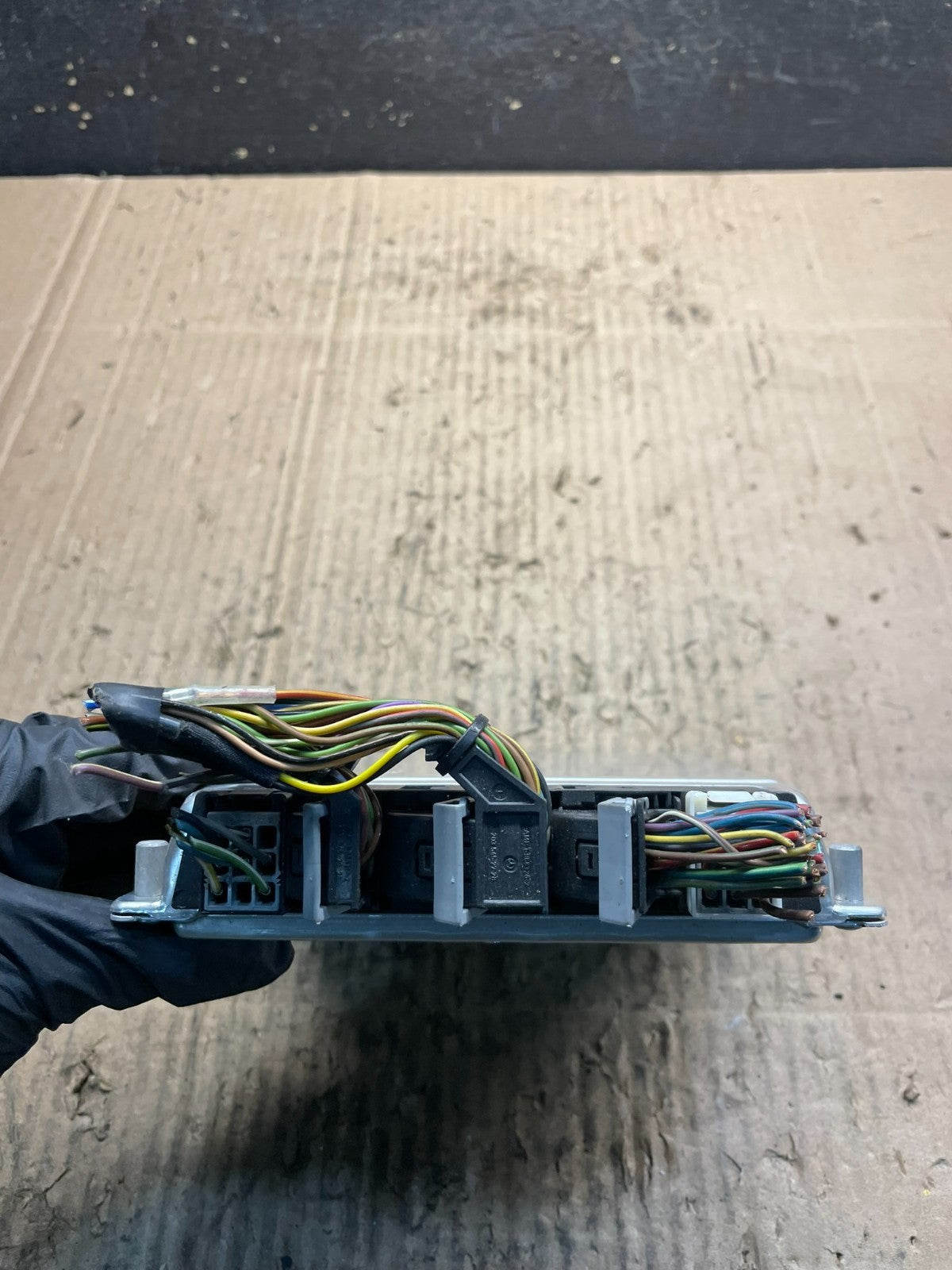 1999 to 2005 Mercedes E320 CLK320 Engine Control Unit ECU Module S4861 DG1