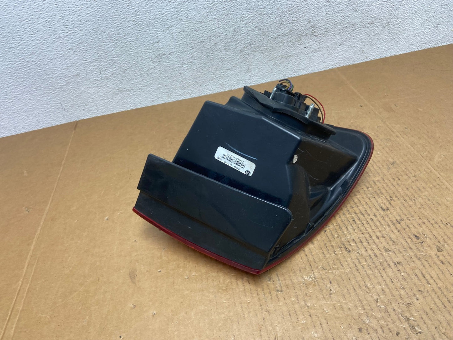 2008 2009 2010 Volkswagen Jetta Right Passenger RH Side Tail Light AE0502 LK6