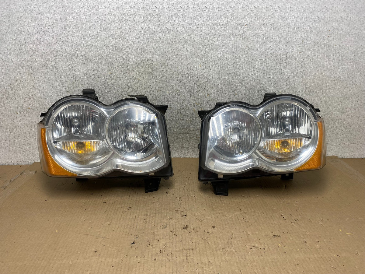2008-2010 Jeep Grand Cherokee Left+Right Set Halogen Headlights AH5957 DW0