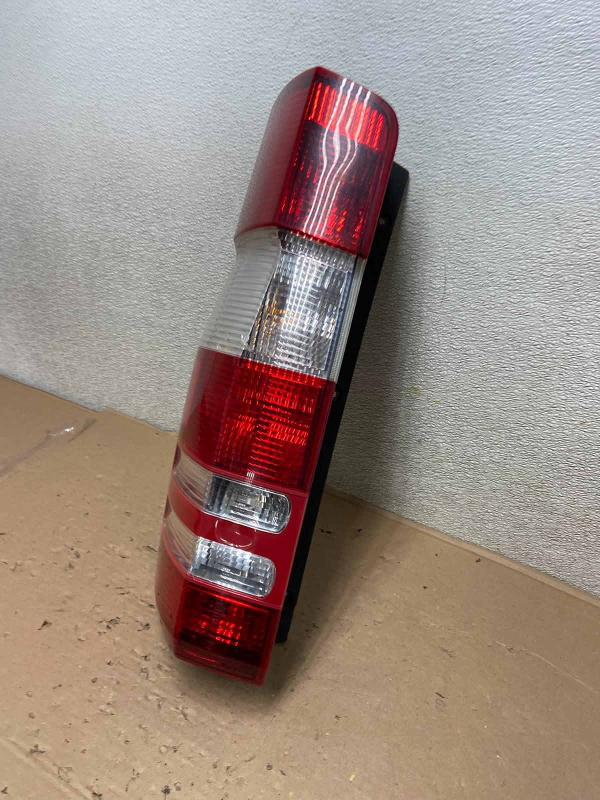 2010-2018 Mercedes Sprinter Left Driver LH Tail Light AB0264 LK1