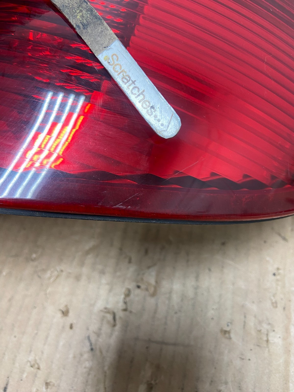 2001-2006 Dodge Stratus Left Driver LH Side Tail Light AI4574 DW3