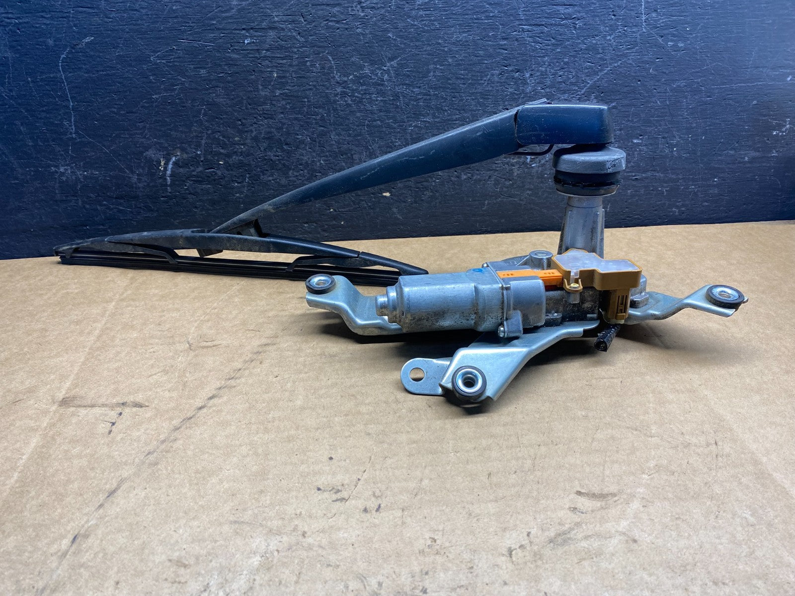 2007 to 2013 Acura Mdx Rear Liftgate Wiper Motor AD75221