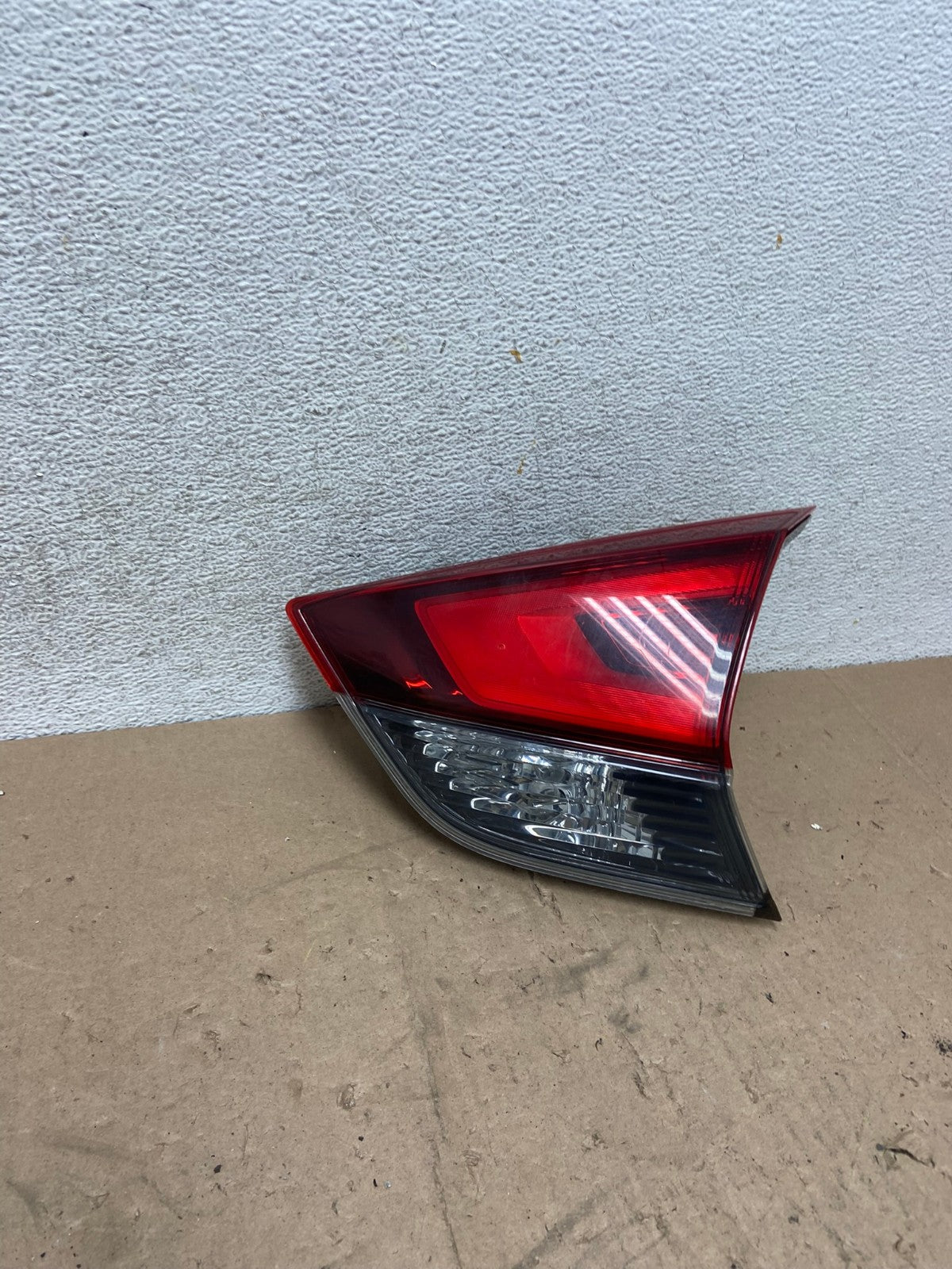 2017 - 2020 Nissan Rogue Inner Right Passenger RH Side Tail Light AG5434 LK0