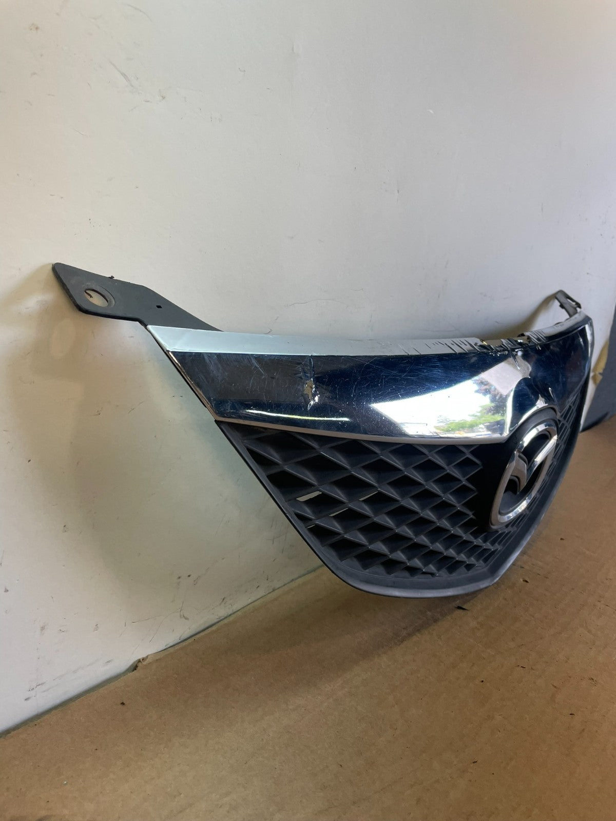 2003 2004 2005 Mazda Mazda 6 Front Grille Grill AF8787 DG2