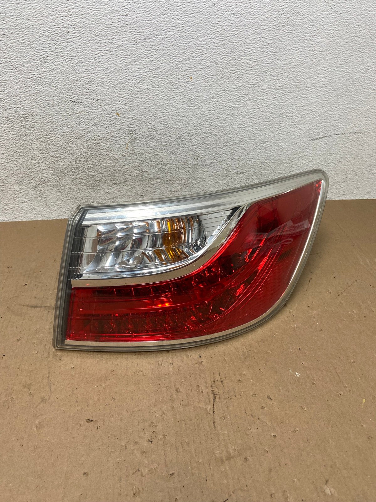 2010 2011 2012 Mazda CX-9 Right Passenger RH Tail Light AD7666 LK0