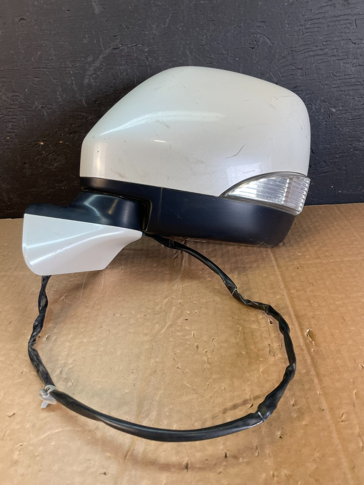 2011 to 2017 Nissan Quest Left Driver LH View Door Mirror AC9861 DW0