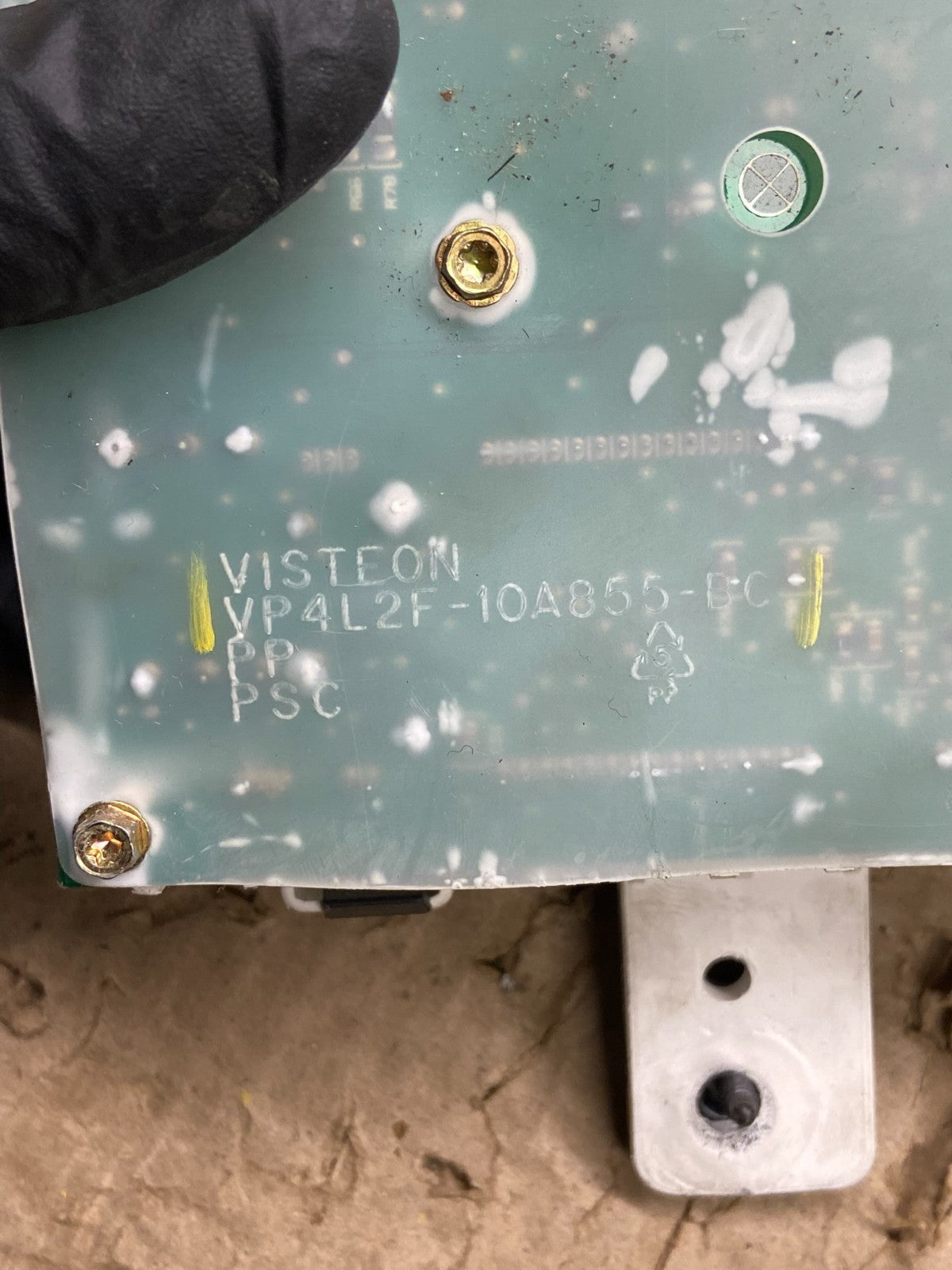2004 2005 Ford Explorer Speedometer Cluster Gauge Oem X6366 DG7
