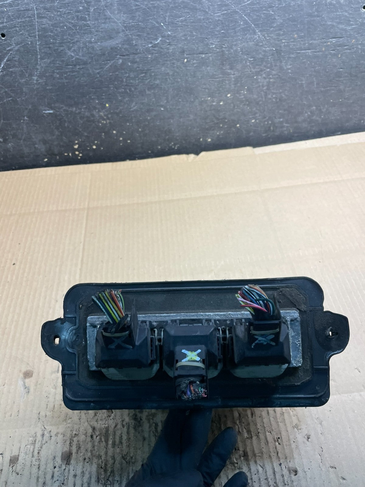 2004 Ford Explorer Engine Control Unit ECU Computer Module x8808 DG1