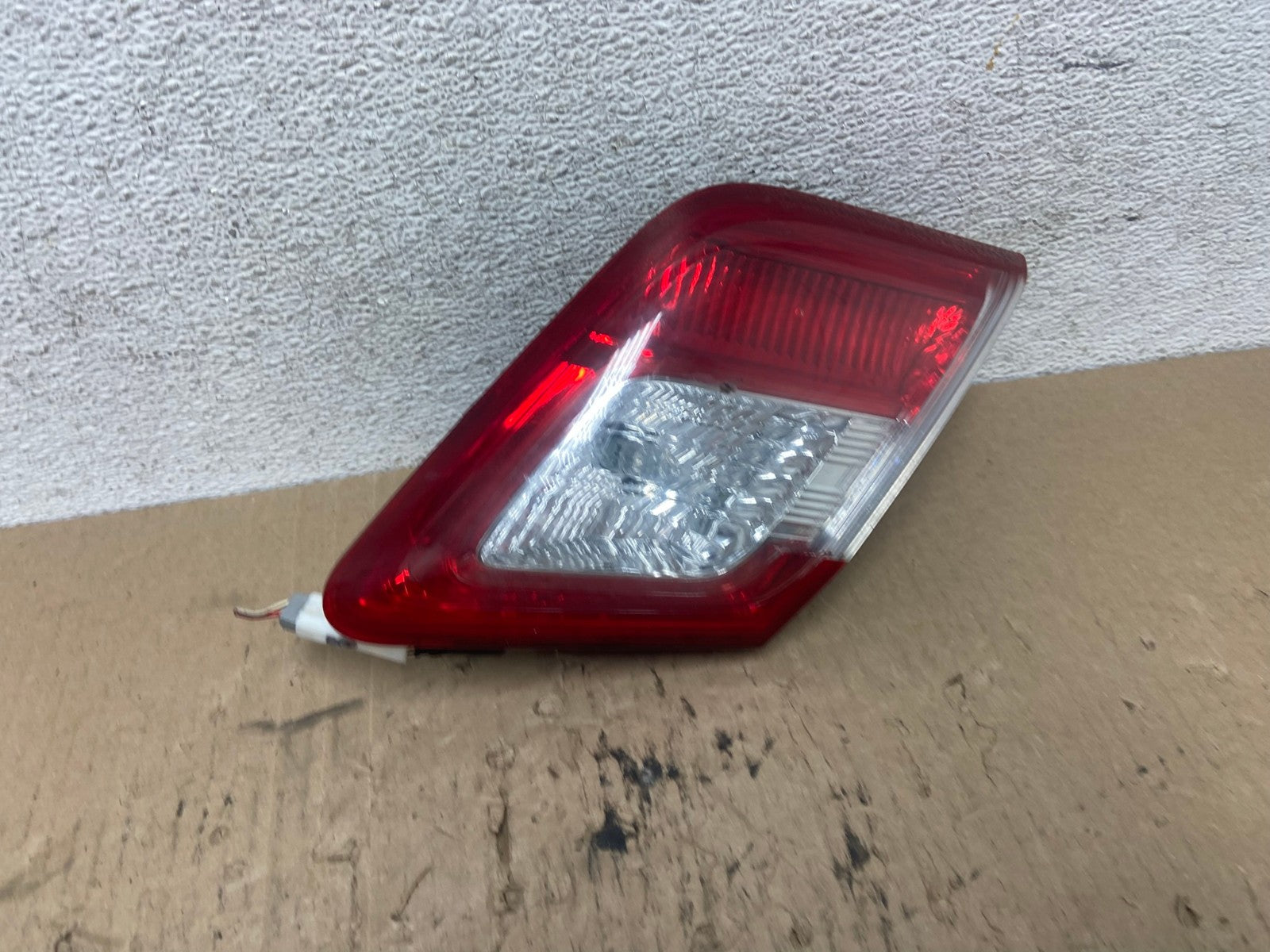2010 - 2011 Toyota Camry Right Passenger RH Side Inner Tail Light AF7059 LK0