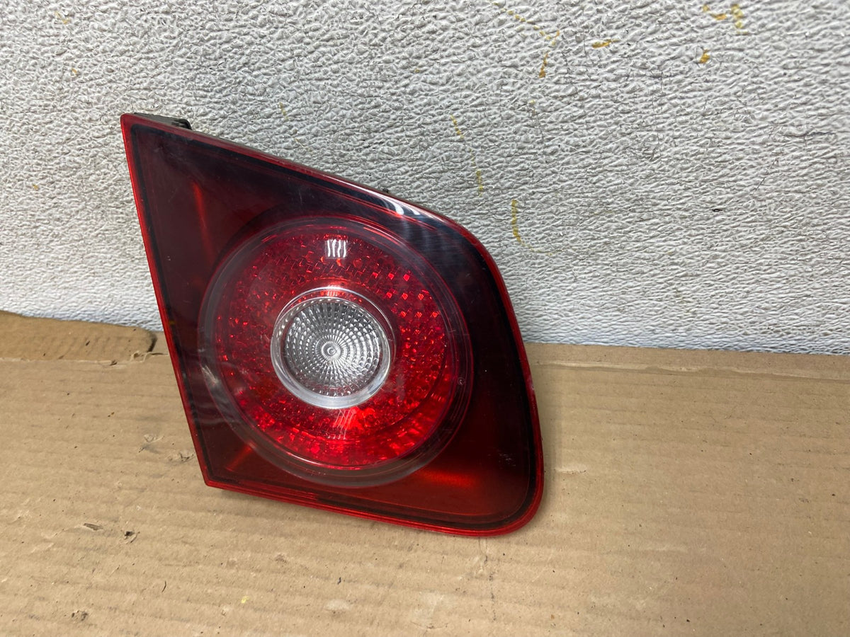 2008-2010 Volkswagen Jetta Sedan Left Driver LH Inner Tail Light AH0634 LK2