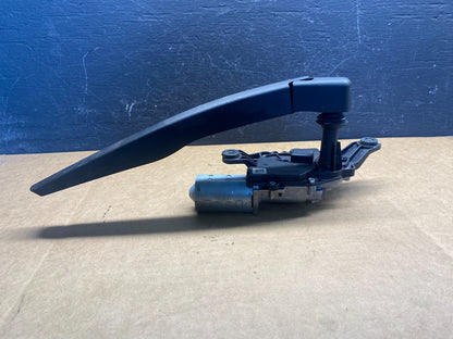 2020 to 2023 Ford Explorer Rear Windshield Wiper Motor AD7461 DG3