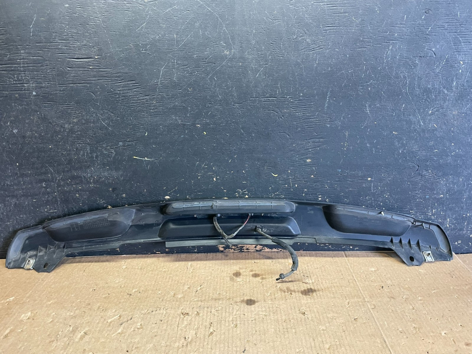 2012-2013 Range Rover Sport Rear Third Brake Light Cover y9723 DG4